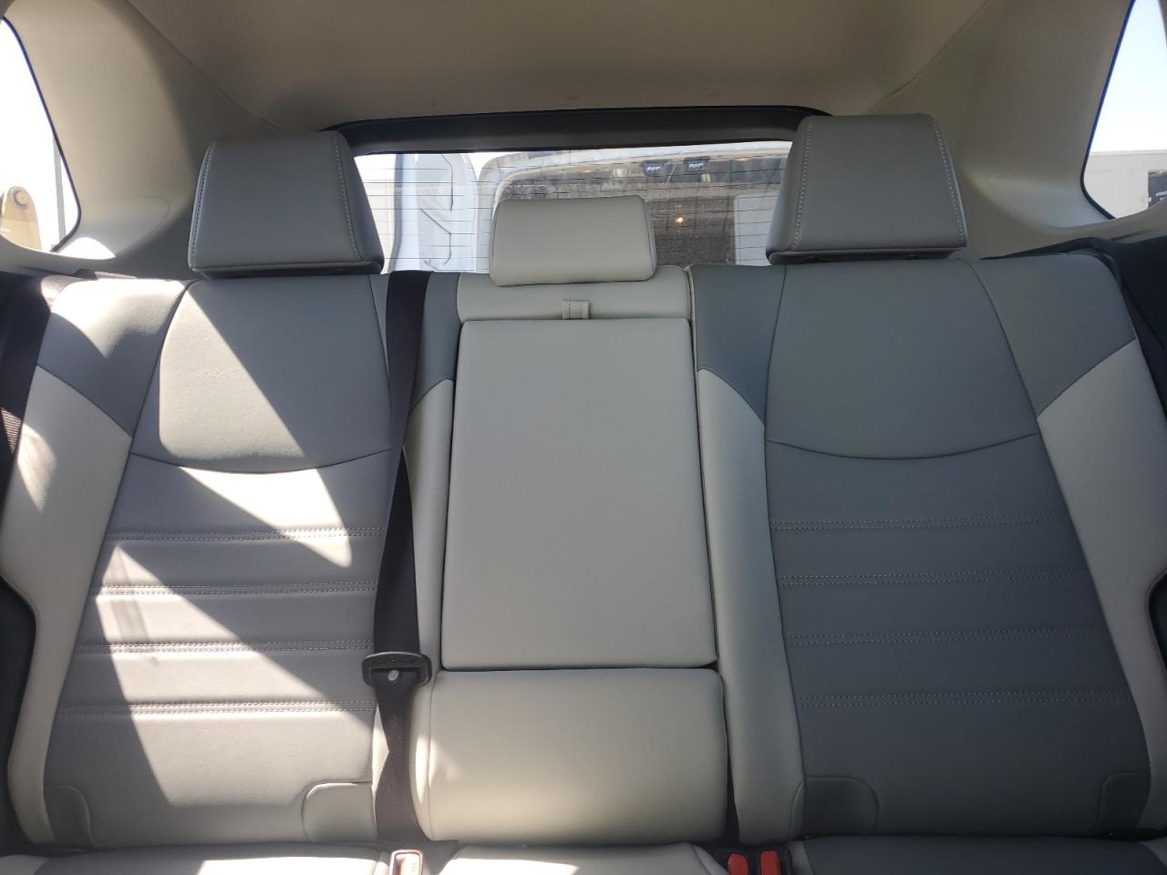 2022 Toyota Rav4 Xle Premium VIN: JTMB6RFV0ND520097 Lot: 53313675