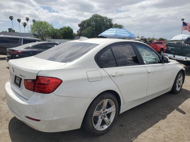  BMW 3 SERIES 2014 Белы