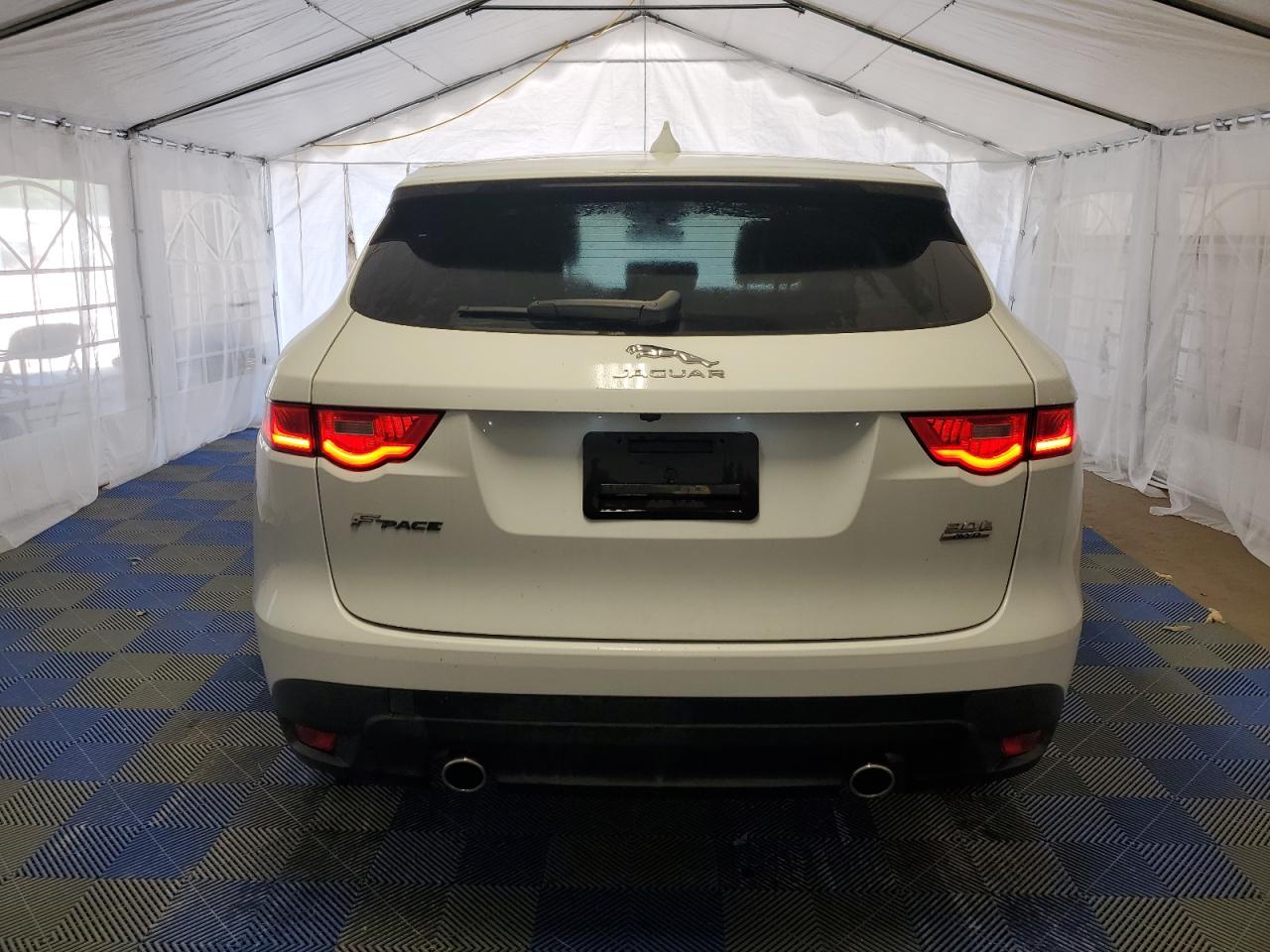 2018 Jaguar F-Pace Premium VIN: SADCJ2GX2JA236772 Lot: 53694155