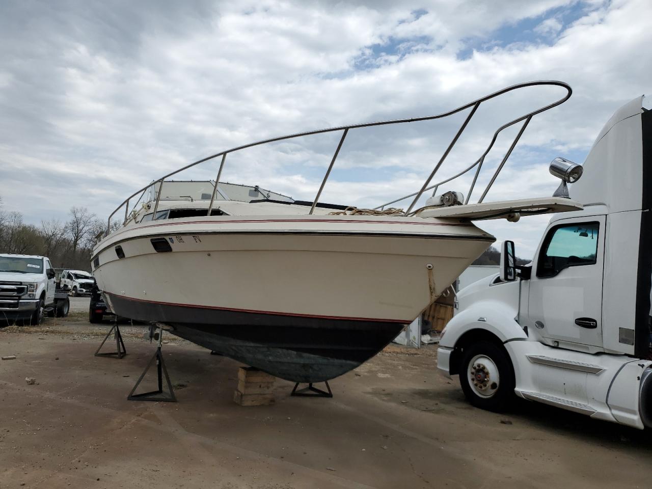 1982 Bayliner Boat for Sale in Ellwood City, PA - Burn - Engine