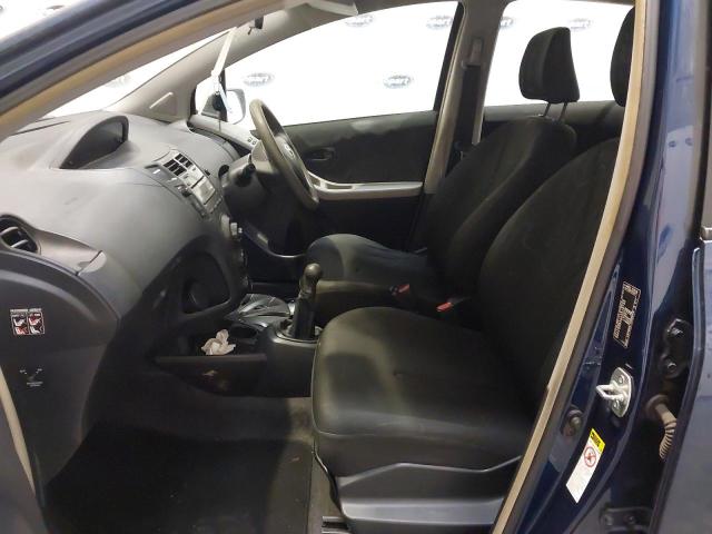 2010 TOYOTA YARIS