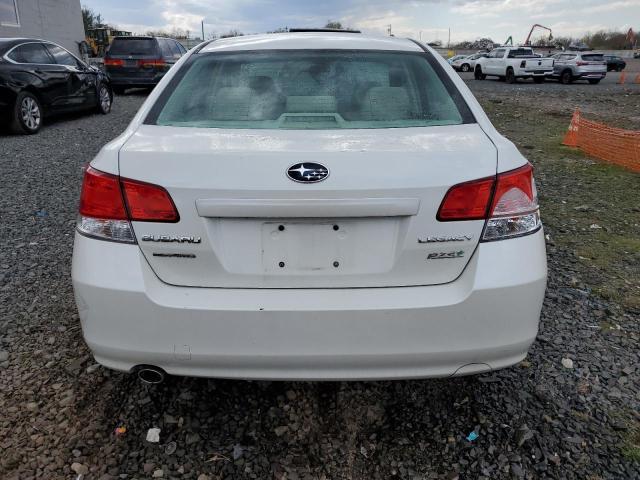  SUBARU LEGACY 2013 Biały