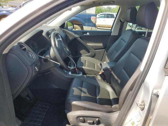  VOLKSWAGEN TIGUAN 2016 Srebrny