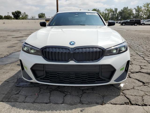  BMW 3 SERIES 2023 Білий