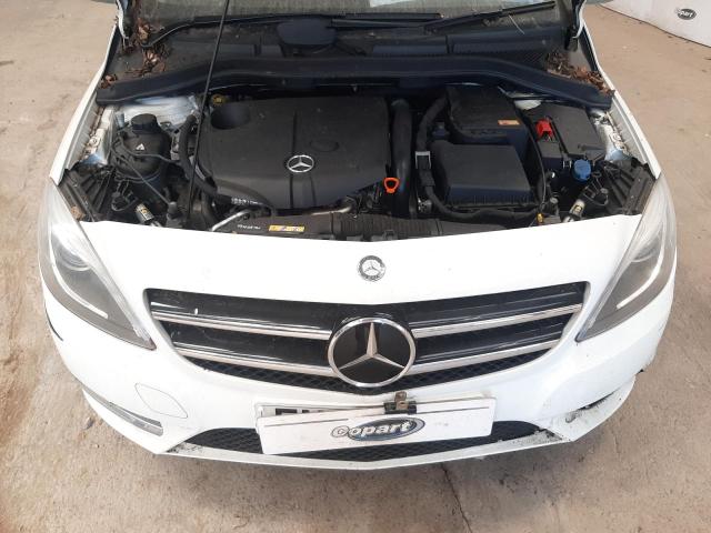 2013 MERCEDES BENZ B180 BLUEE