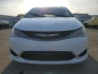 2018 Chrysler Pacifica Touring L Plus zu verkaufen in Bakersfield, CA - Minor Dent/Scratches
