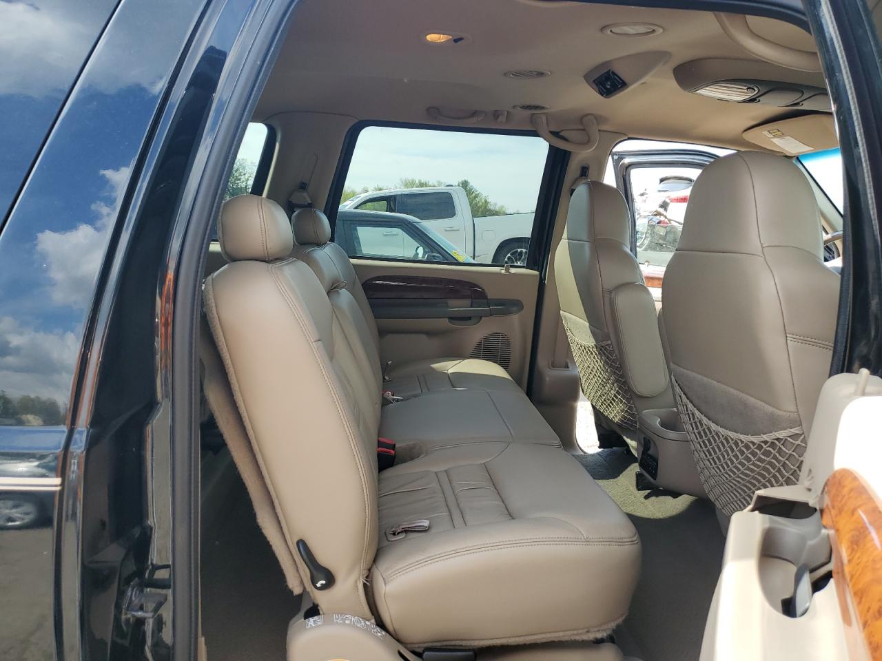 2000 Ford Excursion Limited VIN: 1FMSU43F9YEB39719 Lot: 54107815