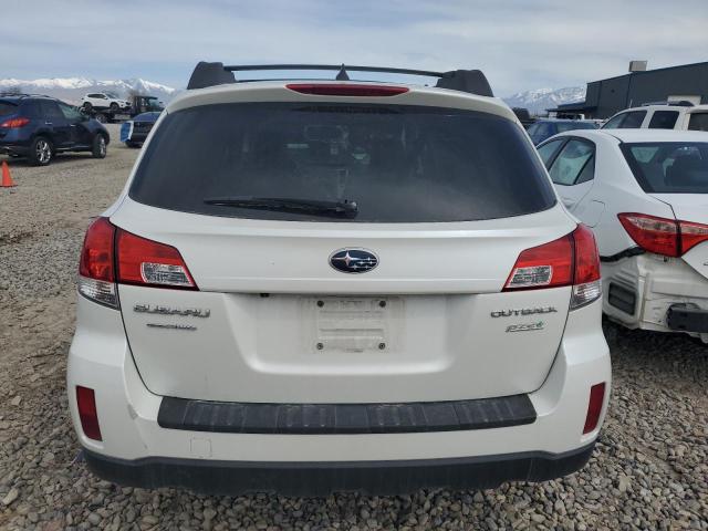 SUBARU LEGACY 2013 Biały