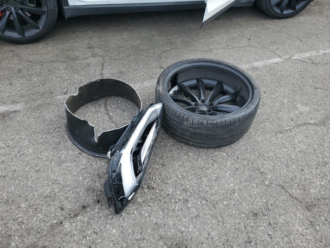 2020 Tesla Model X VIN: 5YJXCBE40LF262846 Lot: 53313695