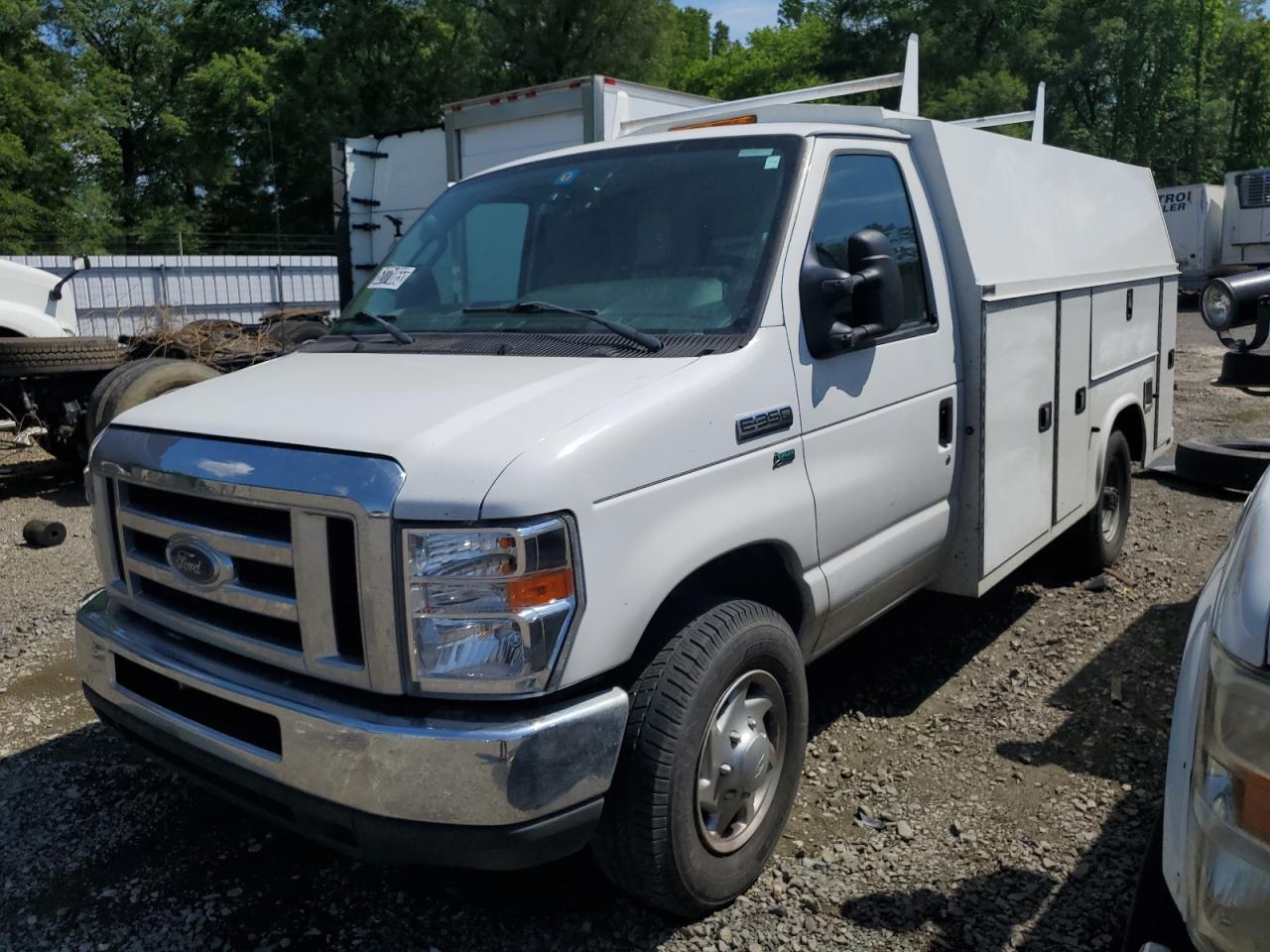 2017 Ford Econoline E350 Super Duty Cutaway Van for Sale in Conway, AR - Normal Wear