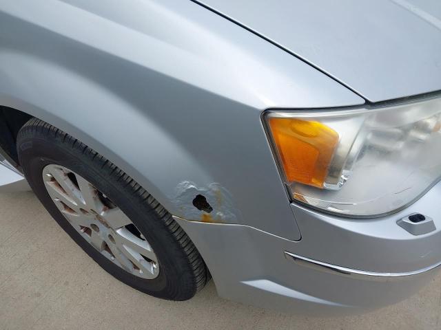 2010 CHRYSLER GRAND VOYA