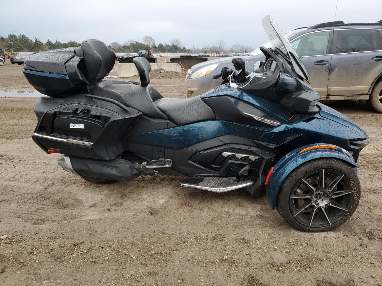 2021 Can-Am Spyder Roadster Rt for Sale in Elgin, IL - Front End