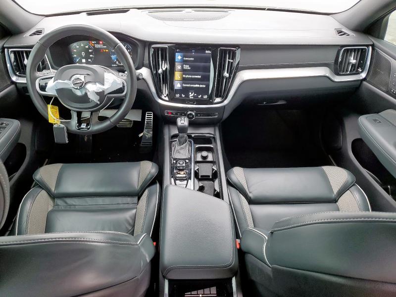  VOLVO V60 2020 White