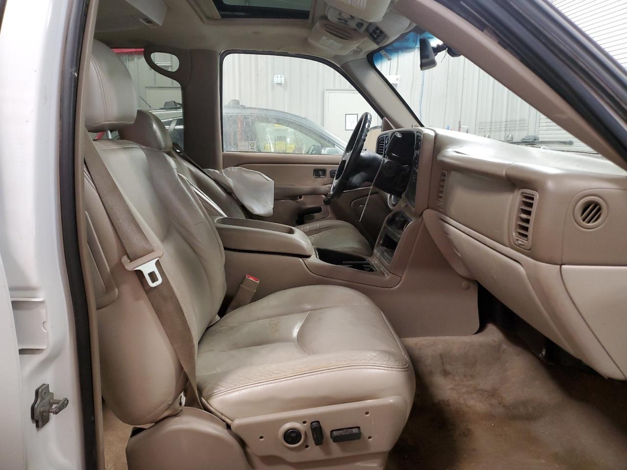 2005 Chevrolet Tahoe K1500 VIN: 1GNEK13T85J182325 Lot: 54788015