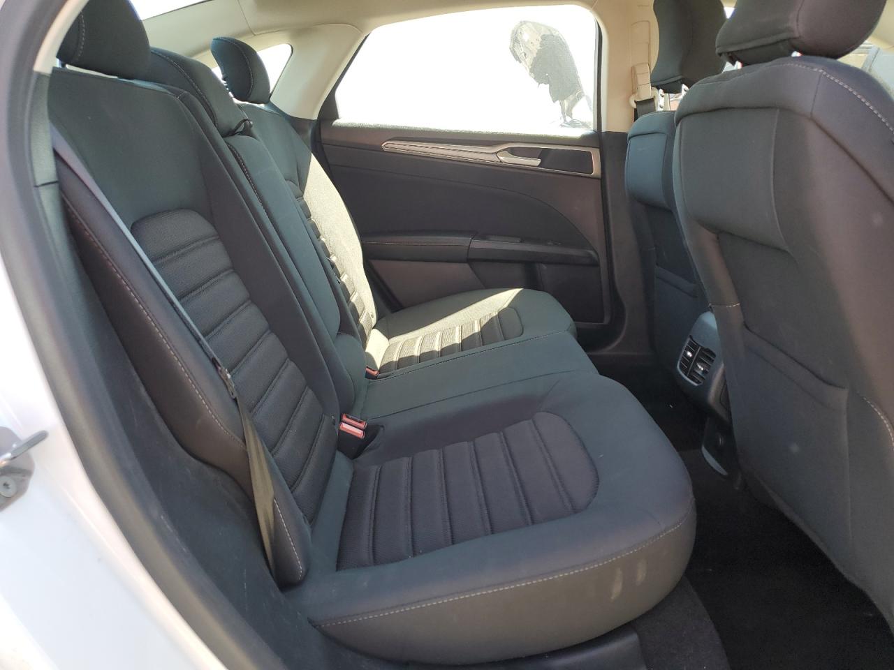 2019 Ford Fusion Se VIN: 3FA6P0LU2KR184063 Lot: 54024885