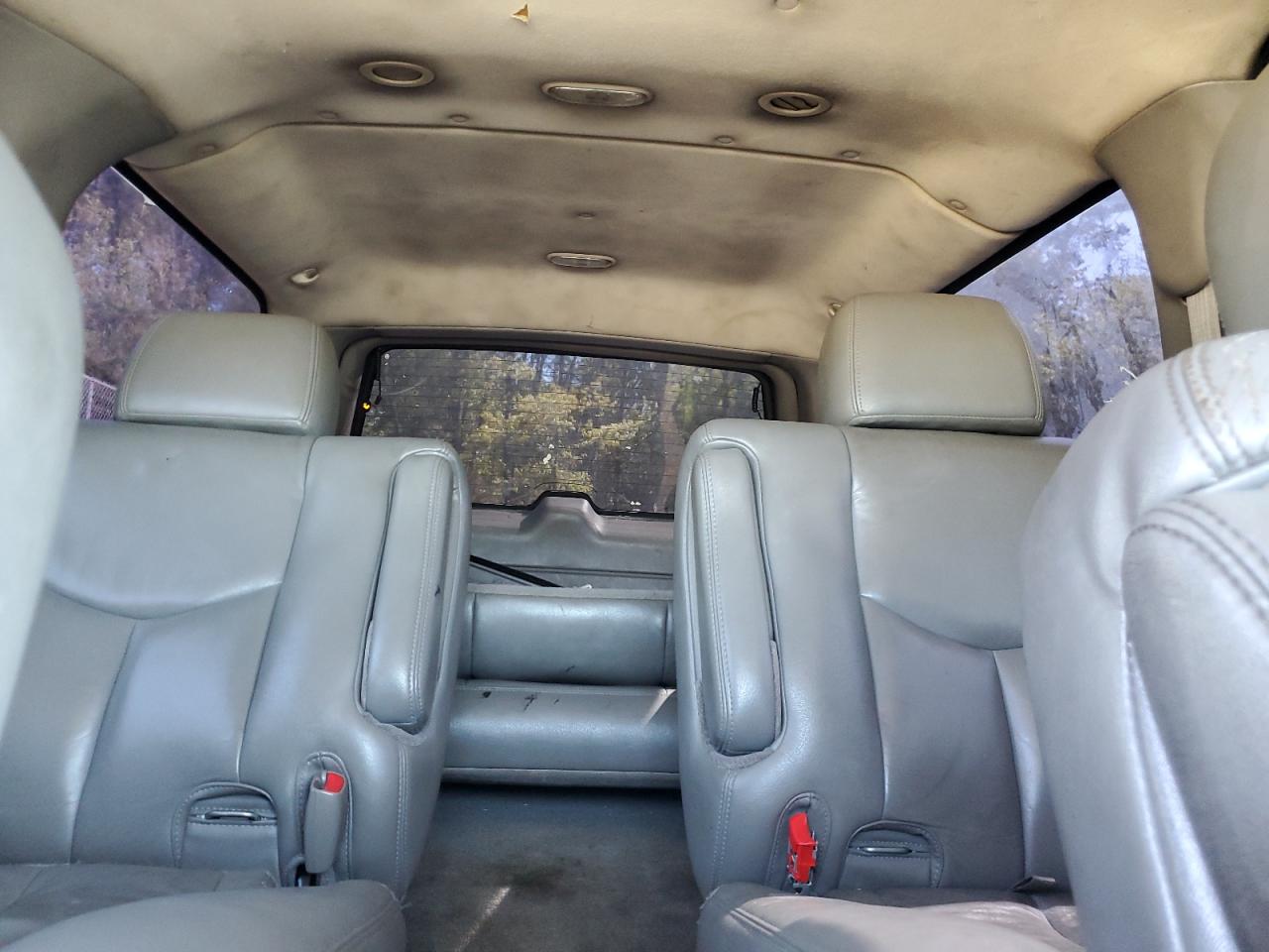 2005 Chevrolet Suburban K1500 VIN: 3GNFK16Z25G202817 Lot: 55101935