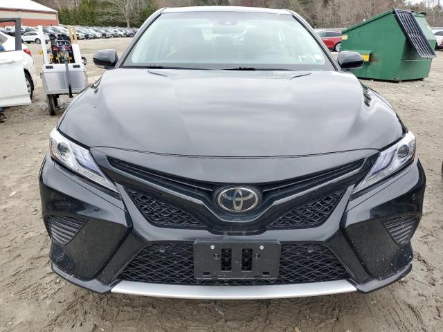  TOYOTA CAMRY 2018 Czarny