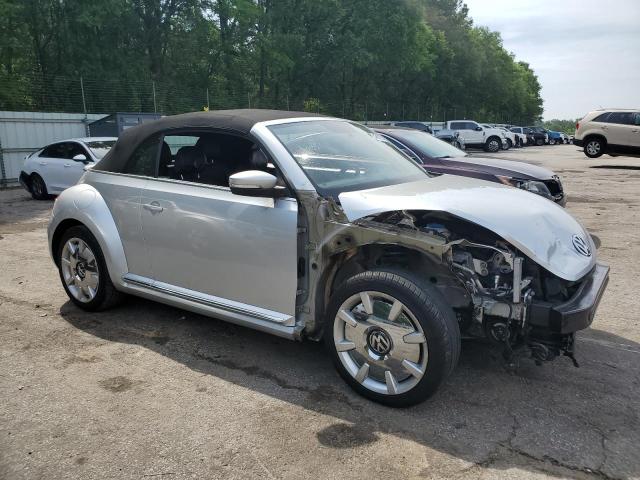  VOLKSWAGEN BEETLE 2013 Srebrny