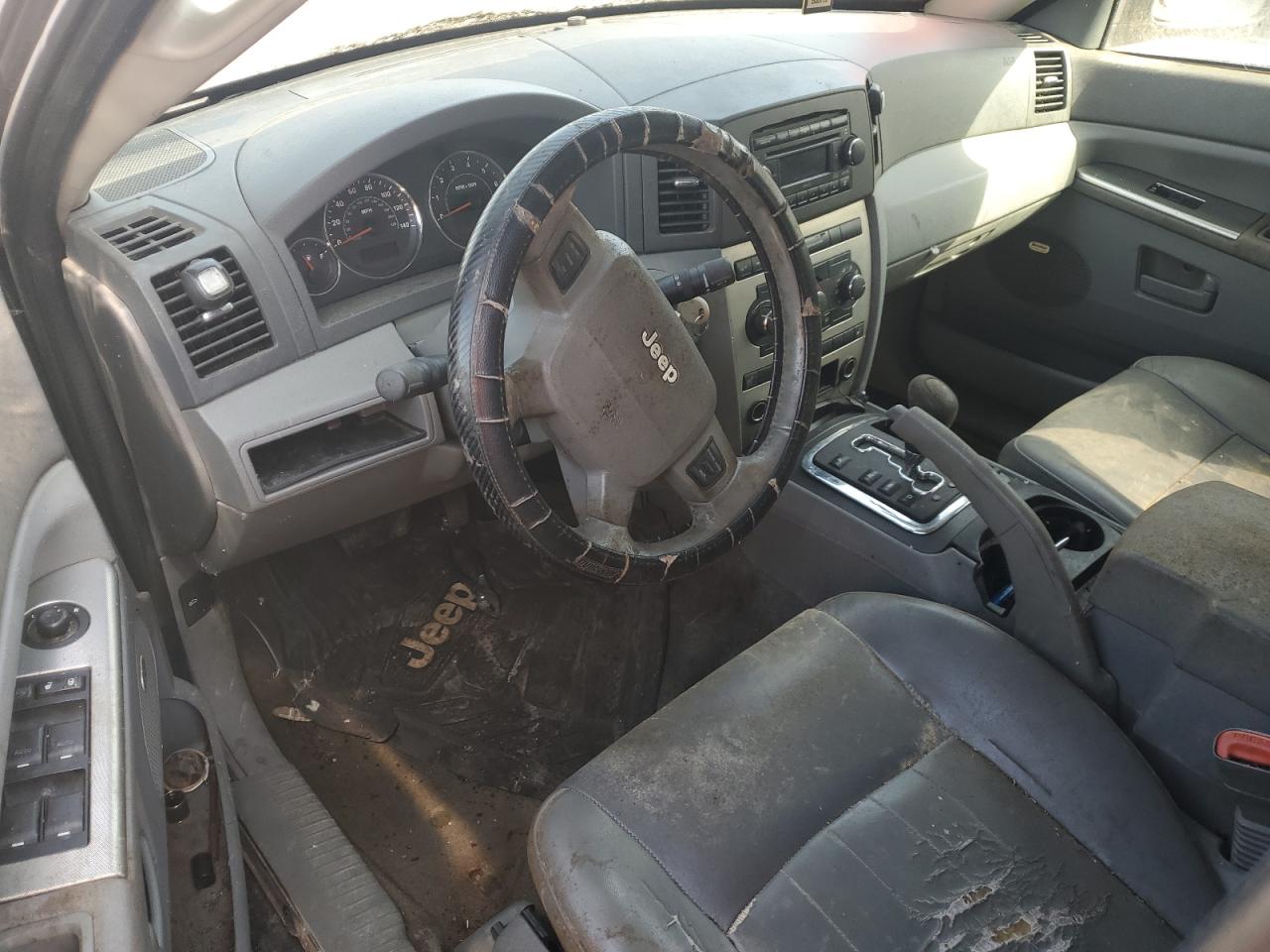 2007 Jeep Grand Cherokee Laredo VIN: 1J8GR48K47C582607 Lot: 53284175