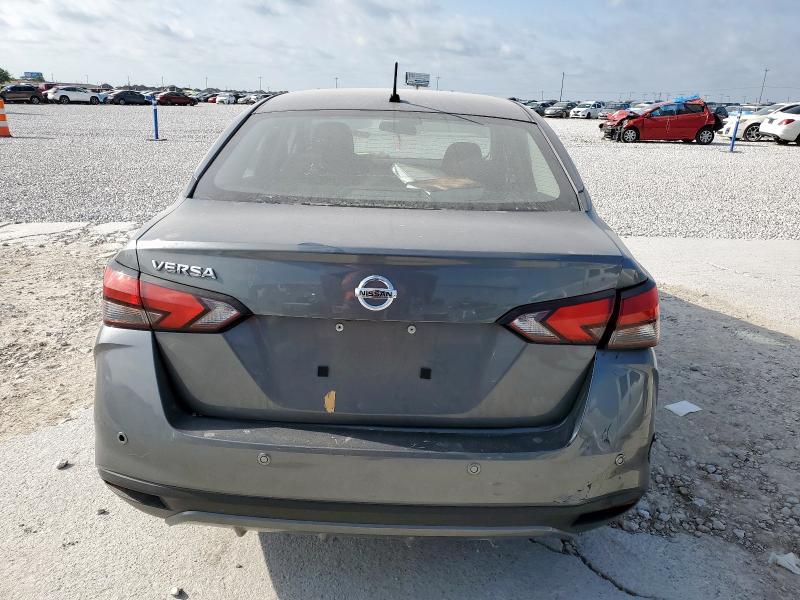 NISSAN VERSA 2021 Серый