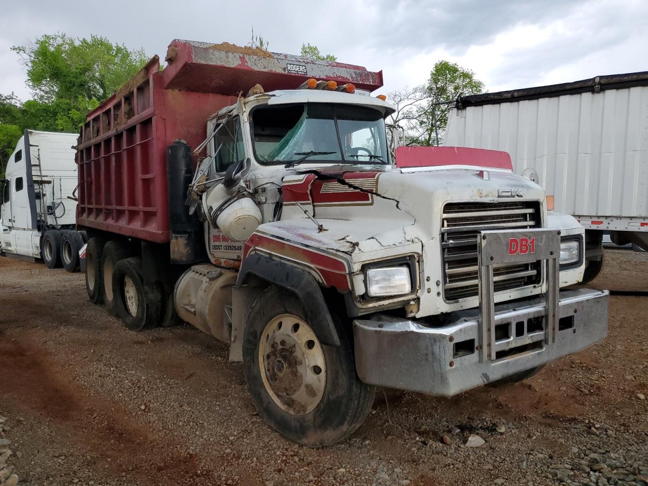 1995 Mack Rd688S Dump Truck for Sale in Tanner, AL - Front End