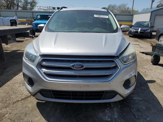  FORD ESCAPE 2018 Srebrny