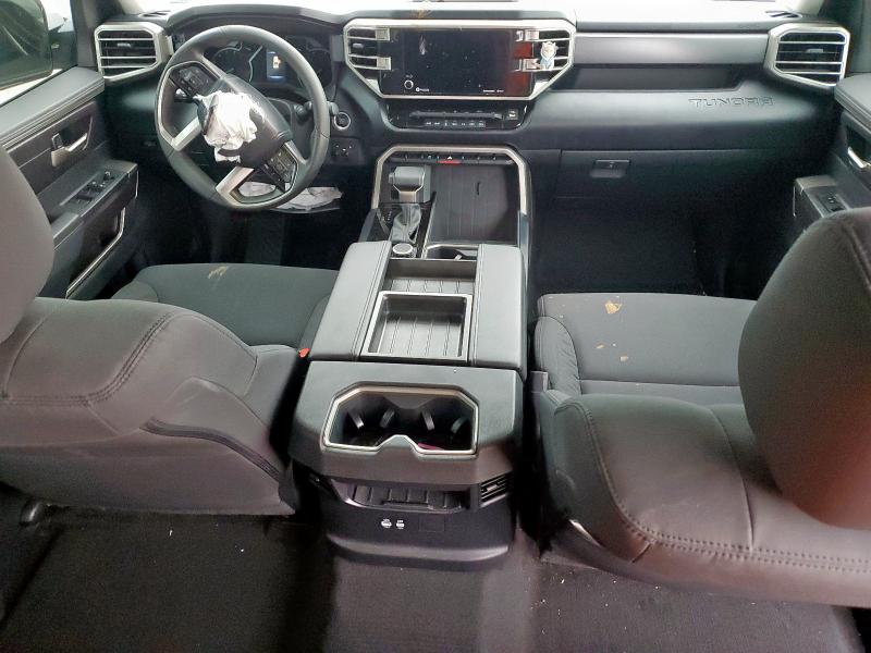  TOYOTA TUNDRA 2023 Srebrny