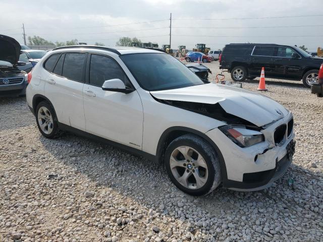  BMW X1 2015 Белый