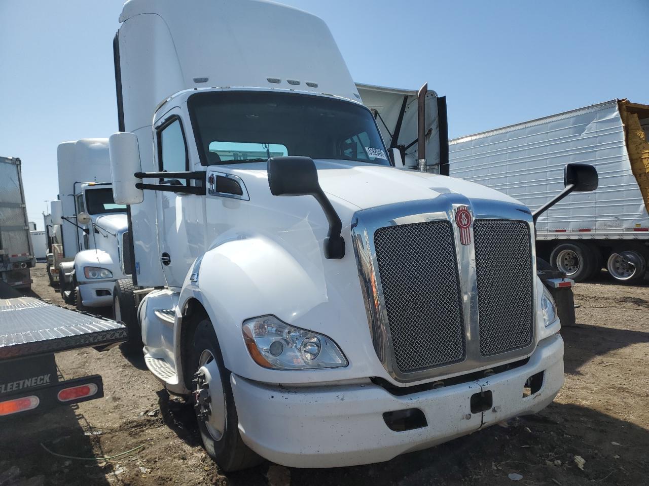 2015 Kenworth T680 Semi Truck for Sale in Brighton, CO - Mechanical