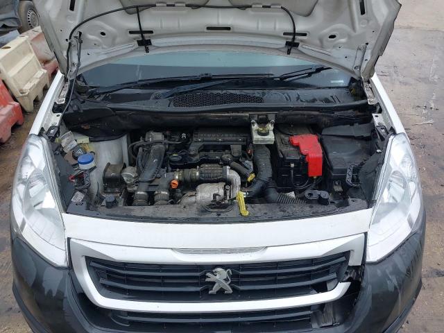 2016 PEUGEOT PARTNER SE