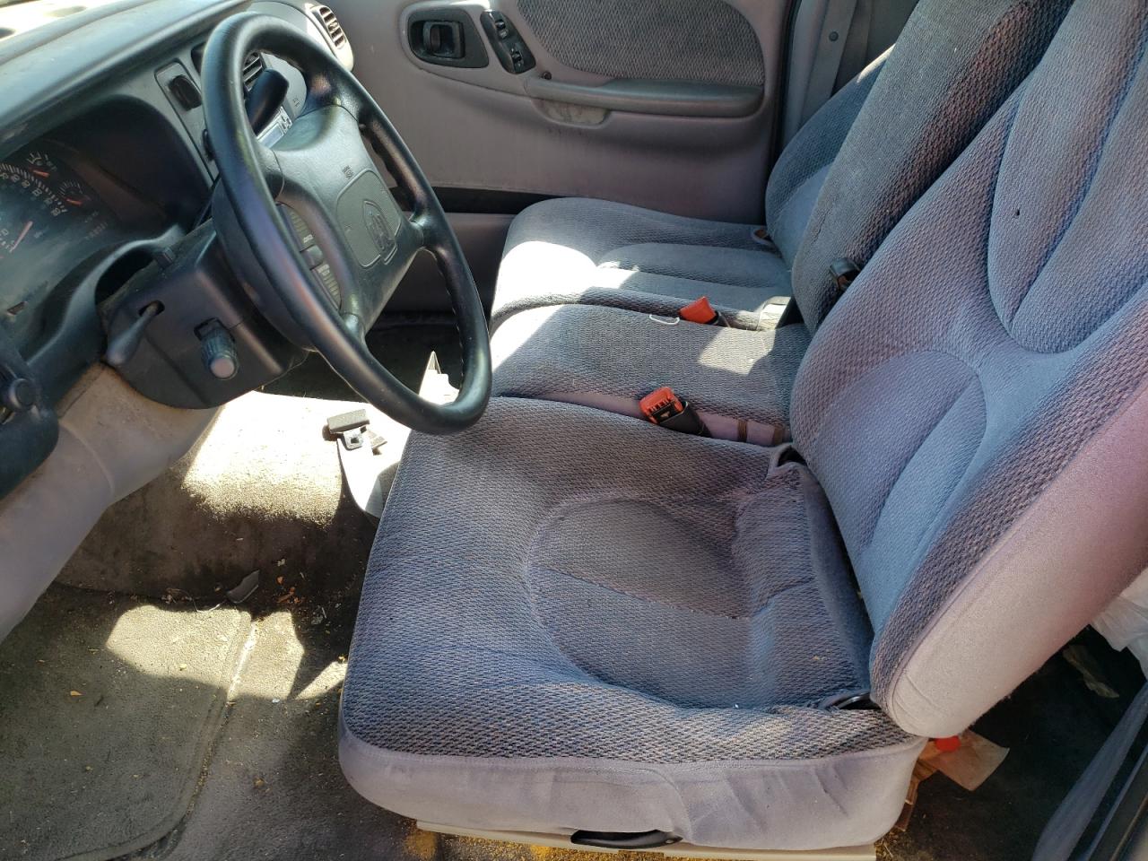 1998 Dodge Dakota VIN: 1B7GL22X3WS672045 Lot: 52253895