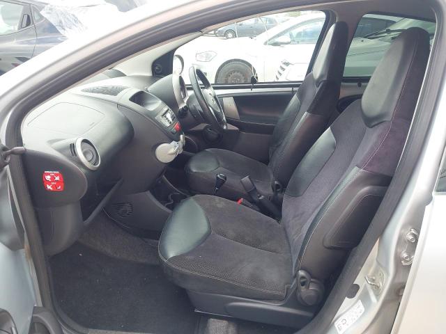 2012 TOYOTA AYGO VVT-I