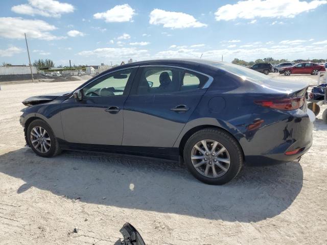  MAZDA 3 2020 Granatowy