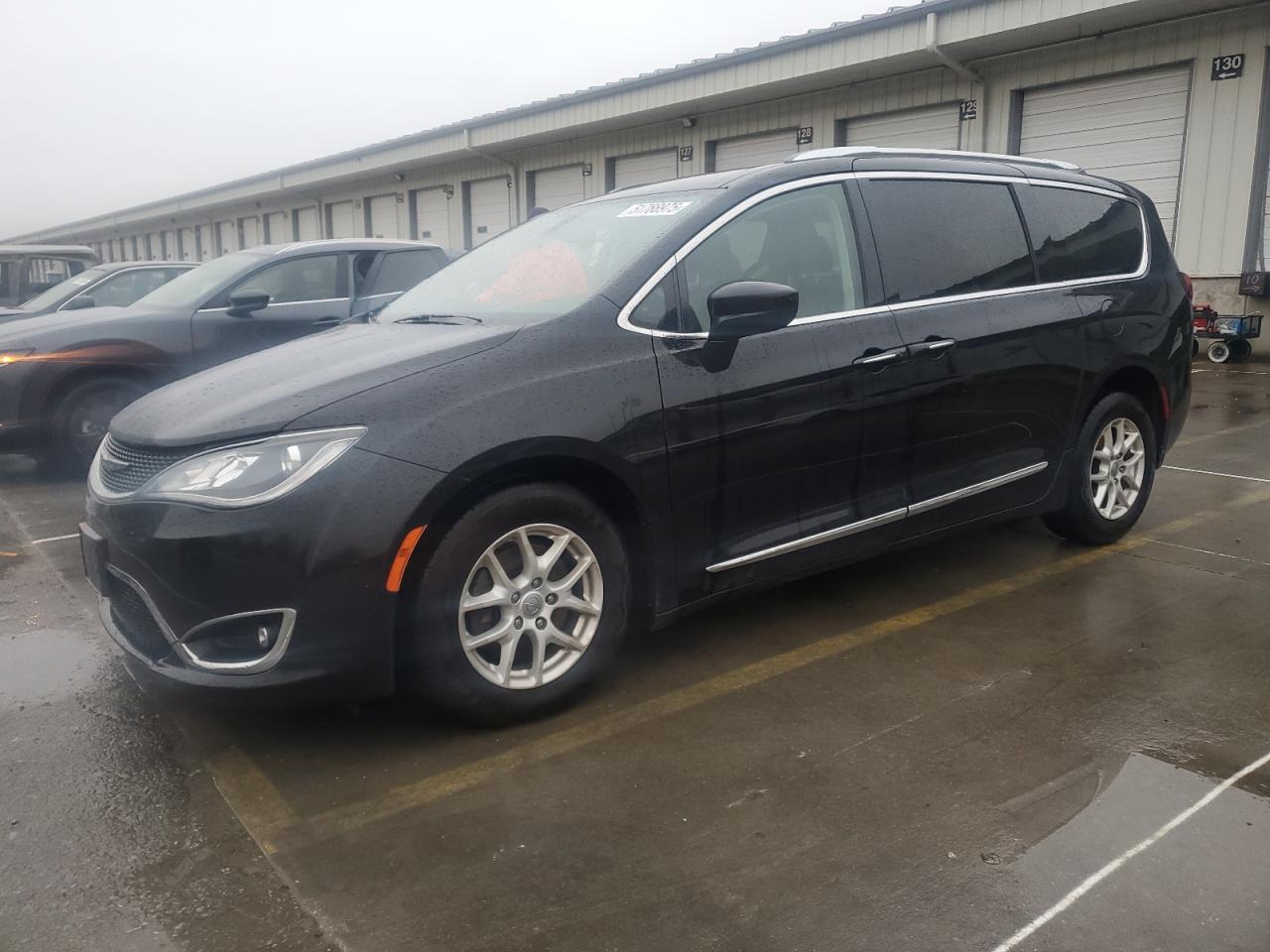 2020 Chrysler Pacifica Touring L for Sale in Louisville, KY - Side