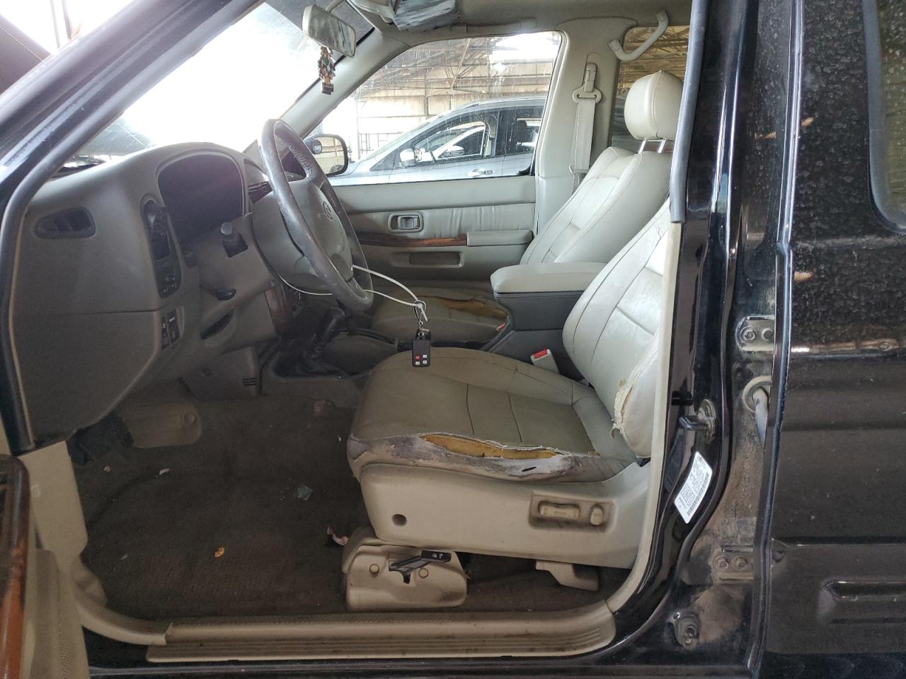 1997 Infiniti Qx4 VIN: JNRAR05Y8VW015231 Lot: 52392465