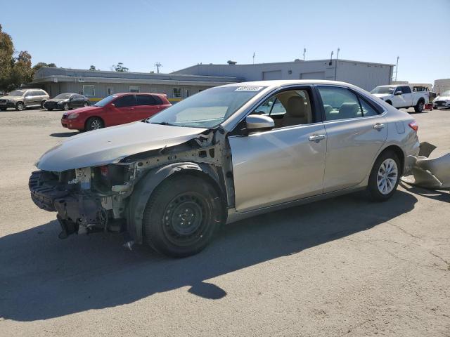  TOYOTA CAMRY 2016 Бежевый