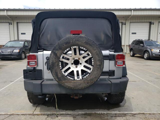 Parquets JEEP WRANGLER 2013 Srebrny
