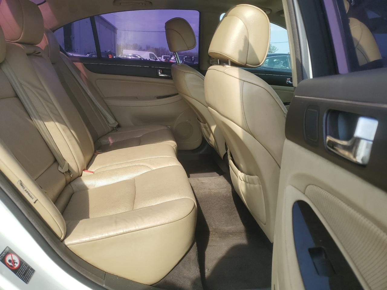 2009 Hyundai Genesis 3.8L VIN: KMHGC46E89U033944 Lot: 53126535