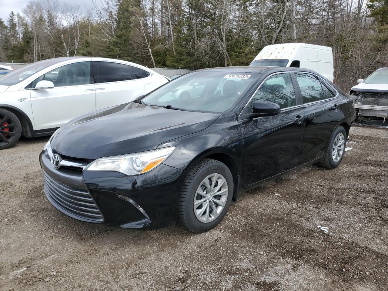 2017 Toyota Camry Le for Sale in Cookstown, ON - Rear End