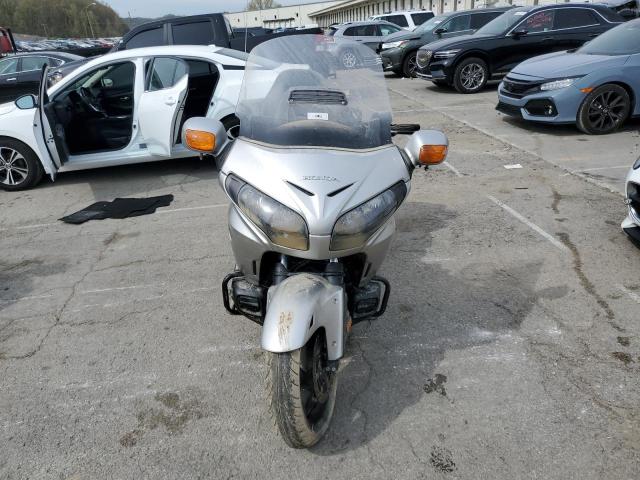 2016 HONDA GL1800   