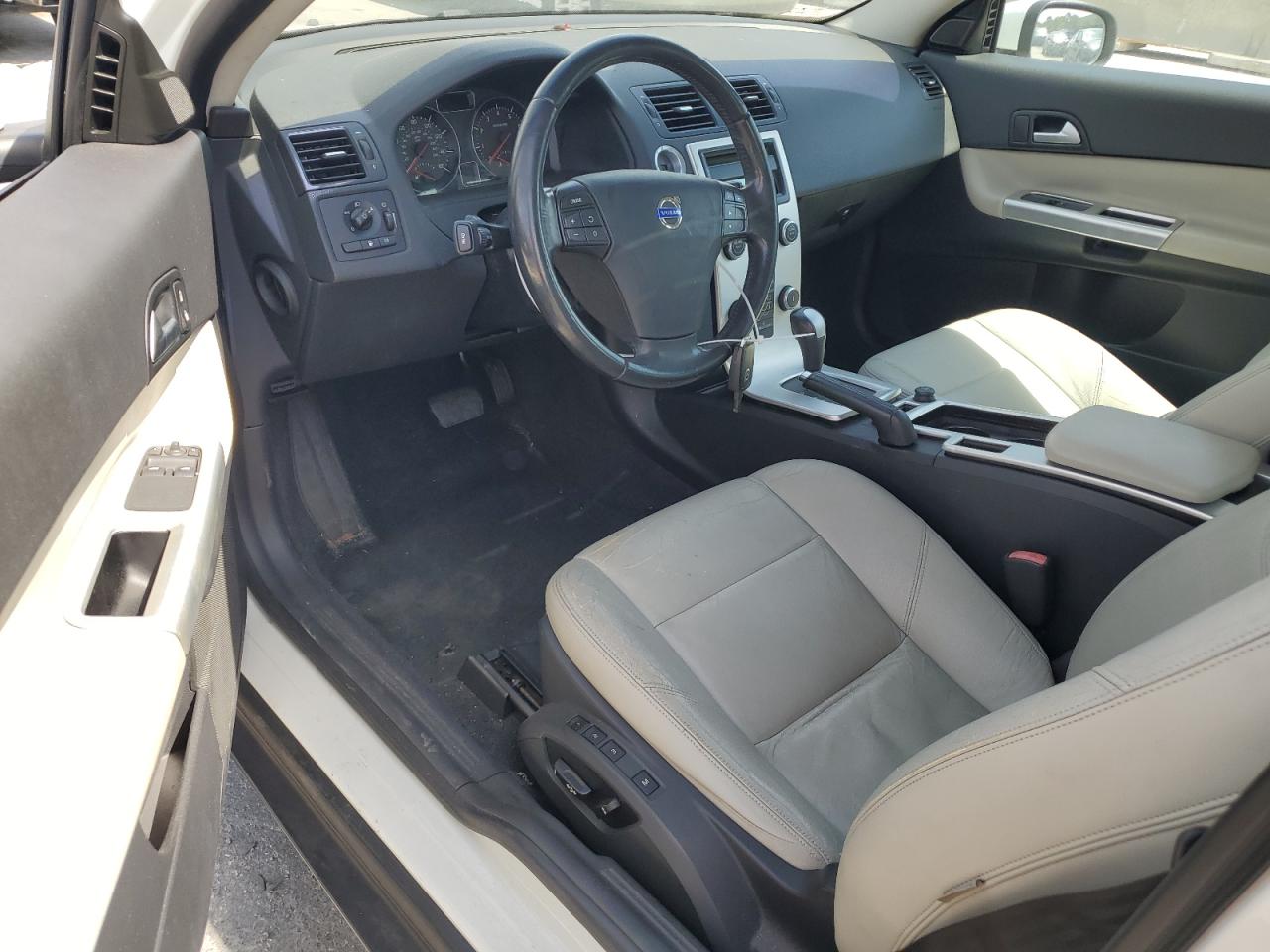 2012 Volvo C30 T5 VIN: YV1672MK3C2274017 Lot: 52152255