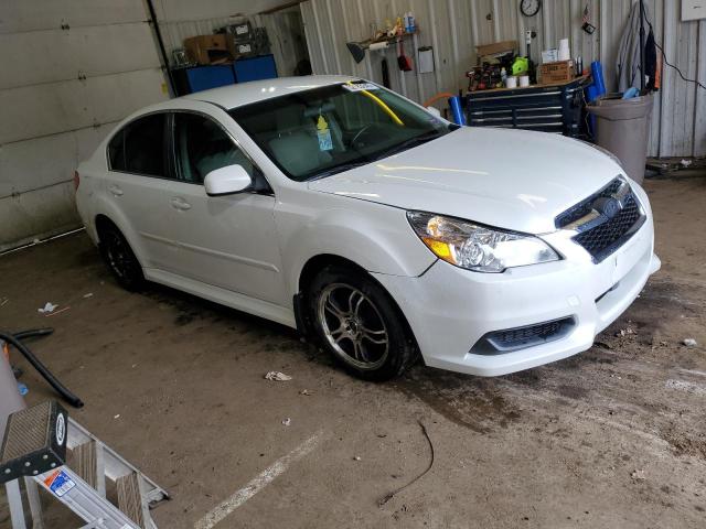 Sedans SUBARU LEGACY 2013 White