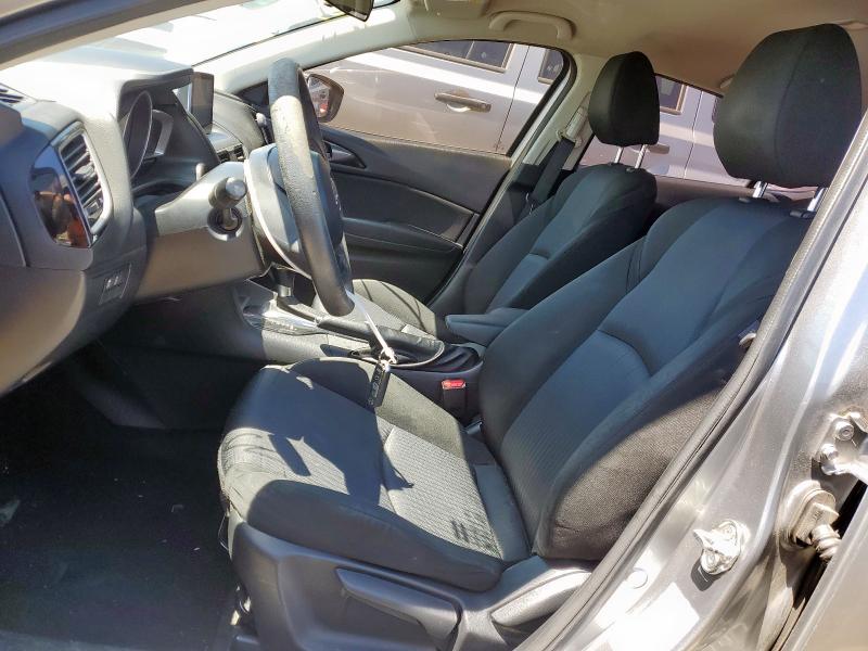 Sedans MAZDA 3 2015 Srebrny
