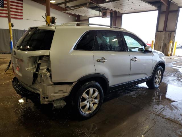  KIA SORENTO 2013 Srebrny