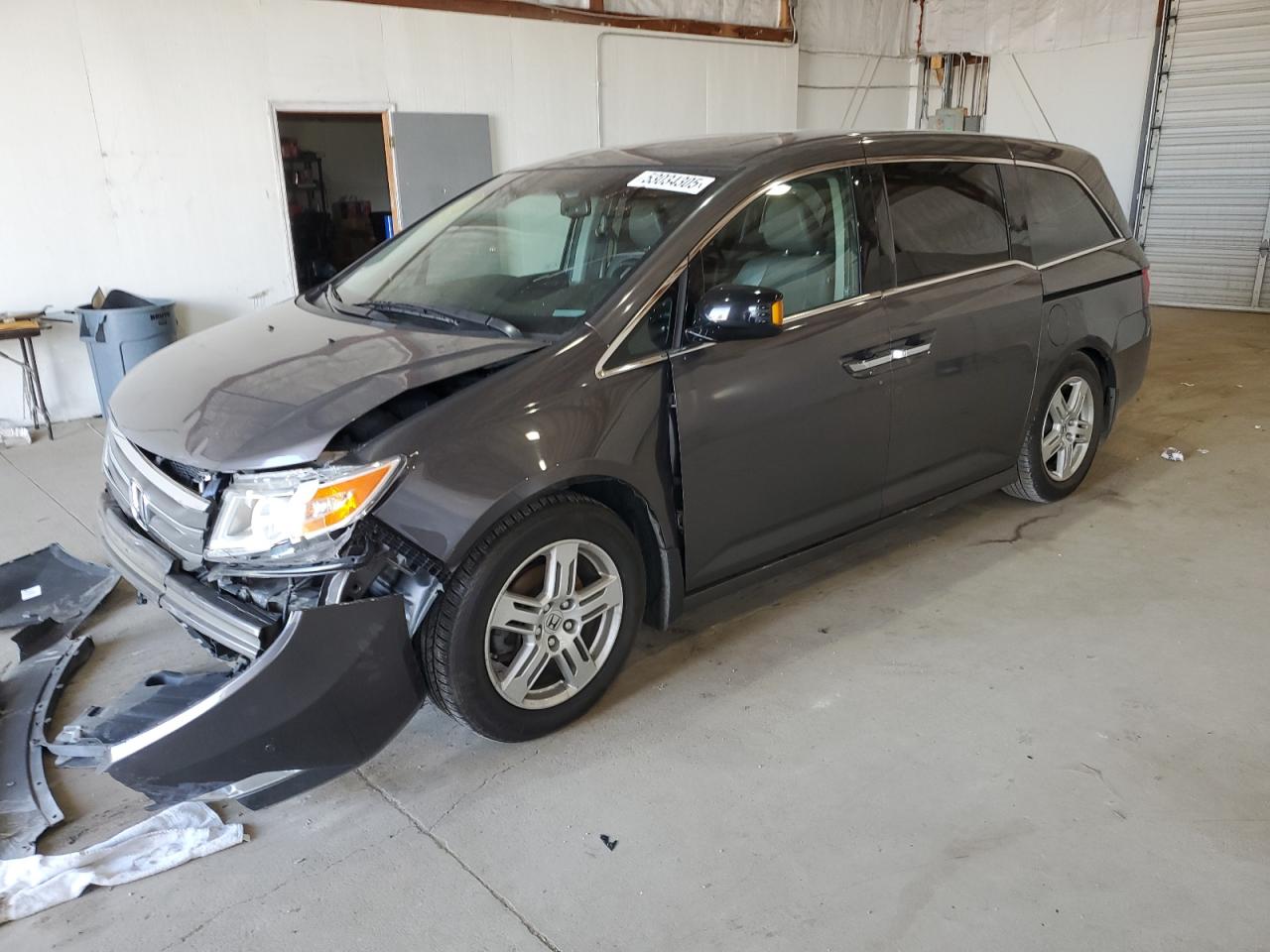 2011 Honda Odyssey Touring for Sale in Lexington, KY - Front End