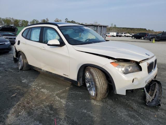 Crossovers BMW X1 2015 Biały