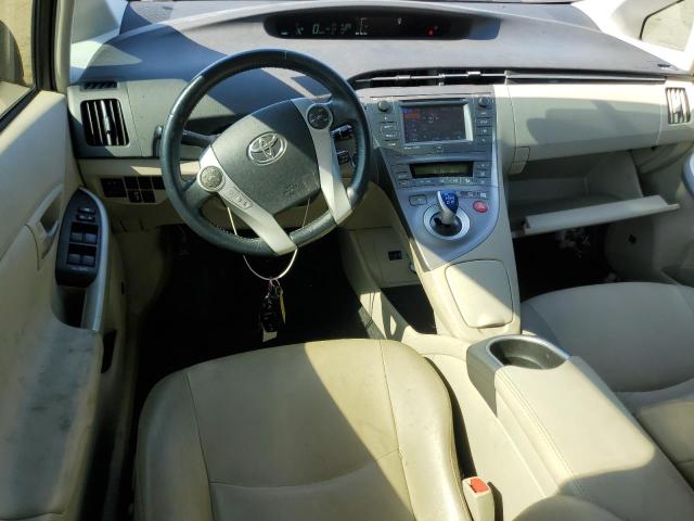  TOYOTA PRIUS 2015 Красный