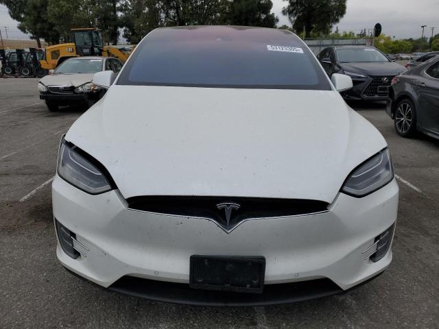 Паркетники TESLA MODEL X 2016 Белы