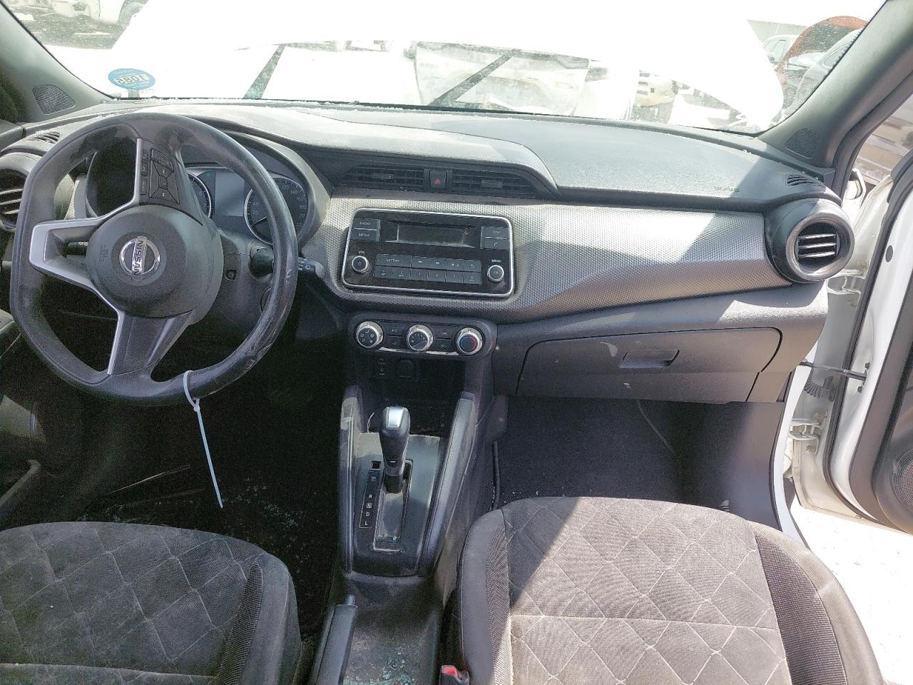 3N1CP5C93KL504549 - 2019 Nissan Kicks - #undefined