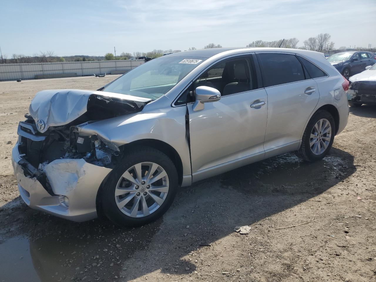 2014 Toyota Venza Le for Sale in Kansas City, KS - Front End